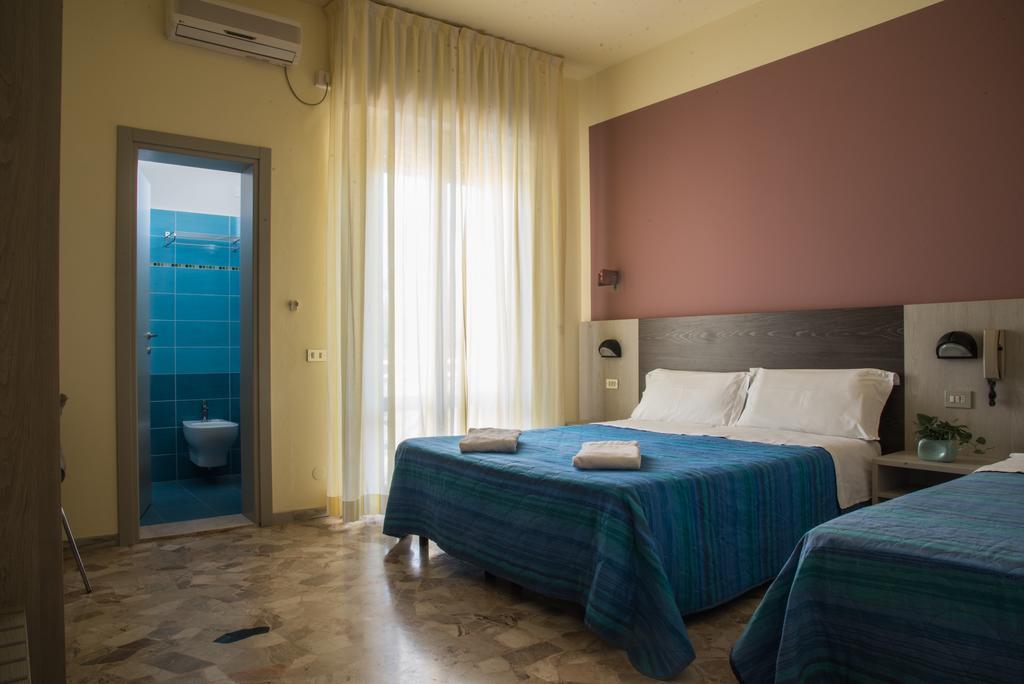 Hotel Mirage Bellaria-Igea Marina Exterior photo