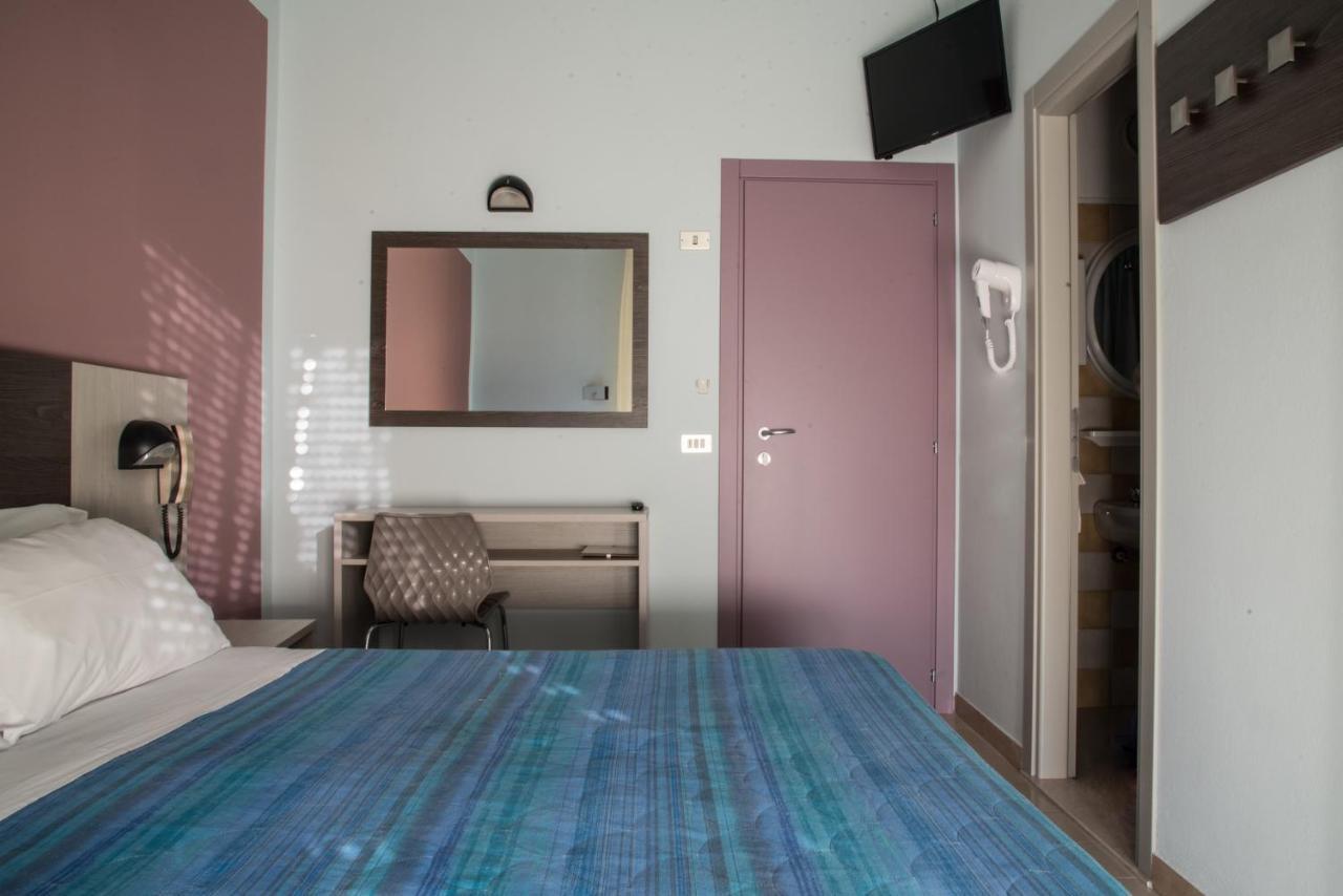 Hotel Mirage Bellaria-Igea Marina Exterior photo